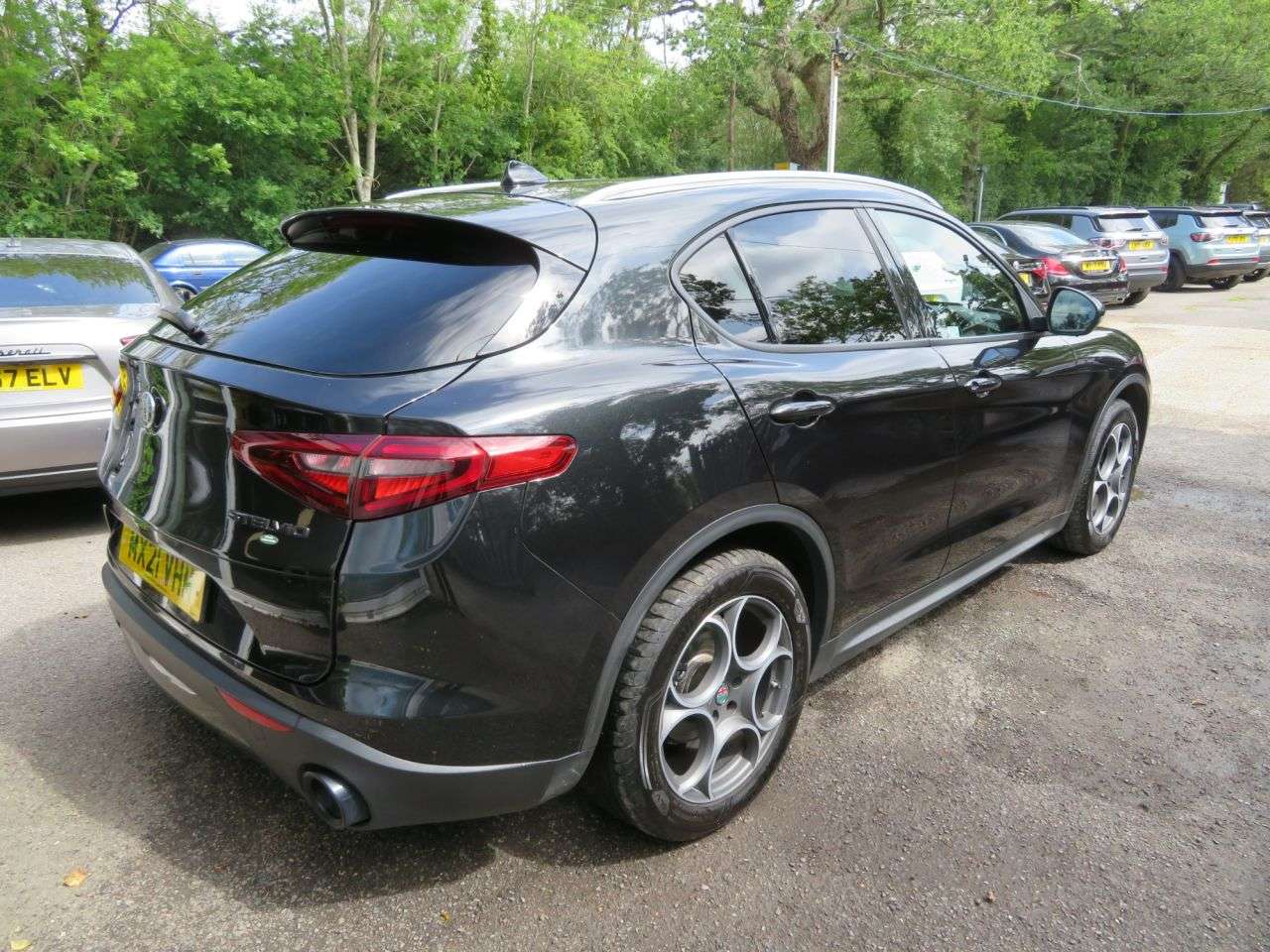 A 2021 ALFA ROMEO STELVIO 2.2 TD Sprint SUV 5dr Diesel Automatic Q4 All Wheel Drive Euro 6 (s/s) (190 A 2021 ALFA ROMEO STELVIO 2.2 TD Sprint SUV 5dr Diesel Automatic Q4 All Wheel Drive Euro 6 (s/s) (190
