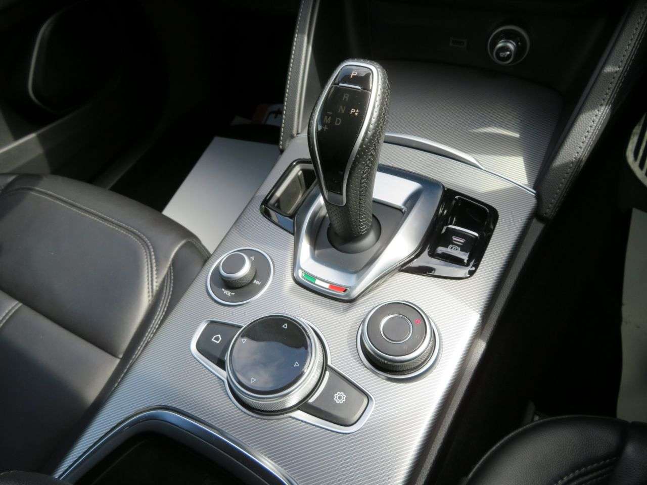 2021 ALFA ROMEO STELVIO 2021 ALFA ROMEO STELVIO