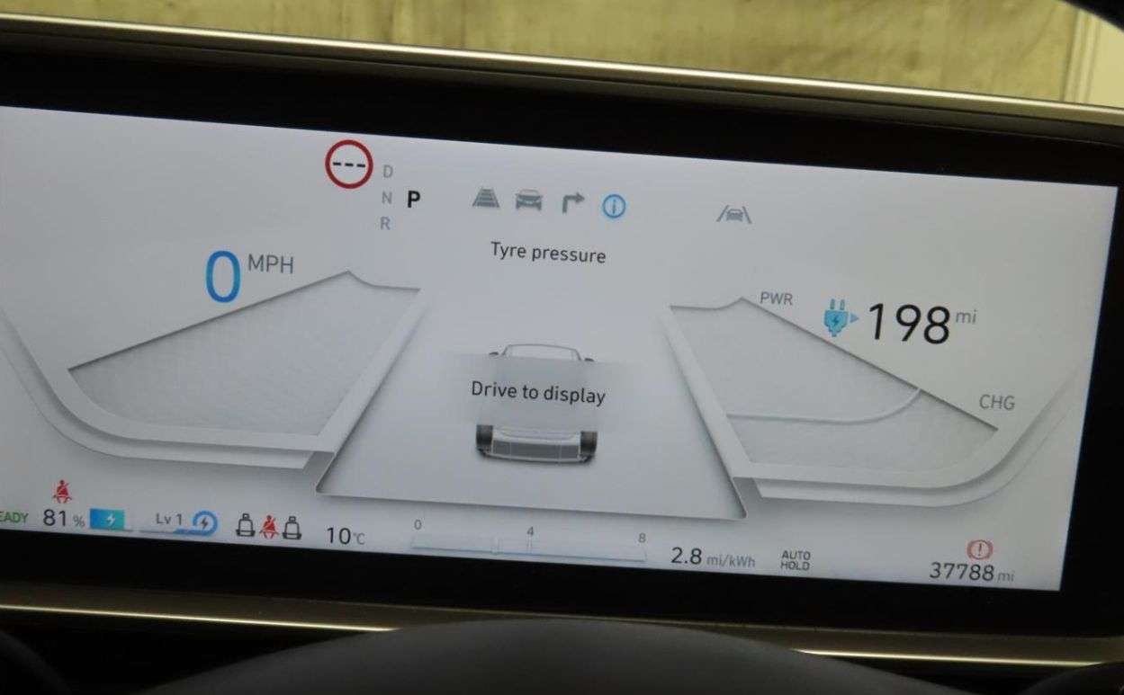 A 2023 HYUNDAI IONIQ 6 77.4kWh Ultimate Saloon 4dr Electric Automatic (228 ps) A 2023 HYUNDAI IONIQ 6 77.4kWh Ultimate Saloon 4dr Electric Automatic (228 ps)