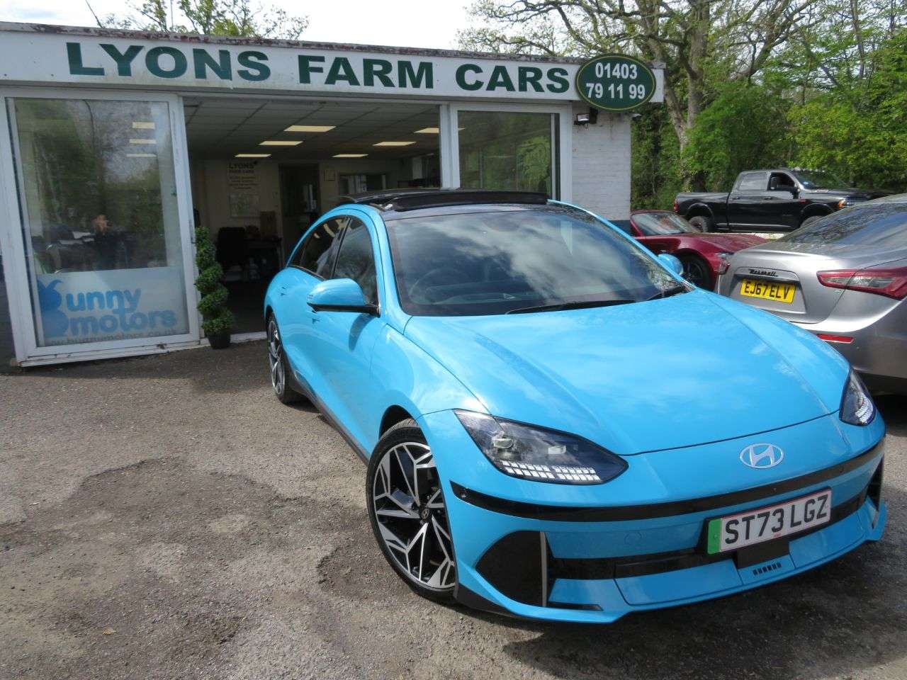 A 2023 HYUNDAI IONIQ 6 77.4kWh Ultimate Saloon 4dr Electric Automatic (228 ps) PANORAMIC ELECTRIC A 2023 HYUNDAI IONIQ 6 77.4kWh Ultimate Saloon 4dr Electric Automatic (228 ps) PANORAMIC ELECTRIC