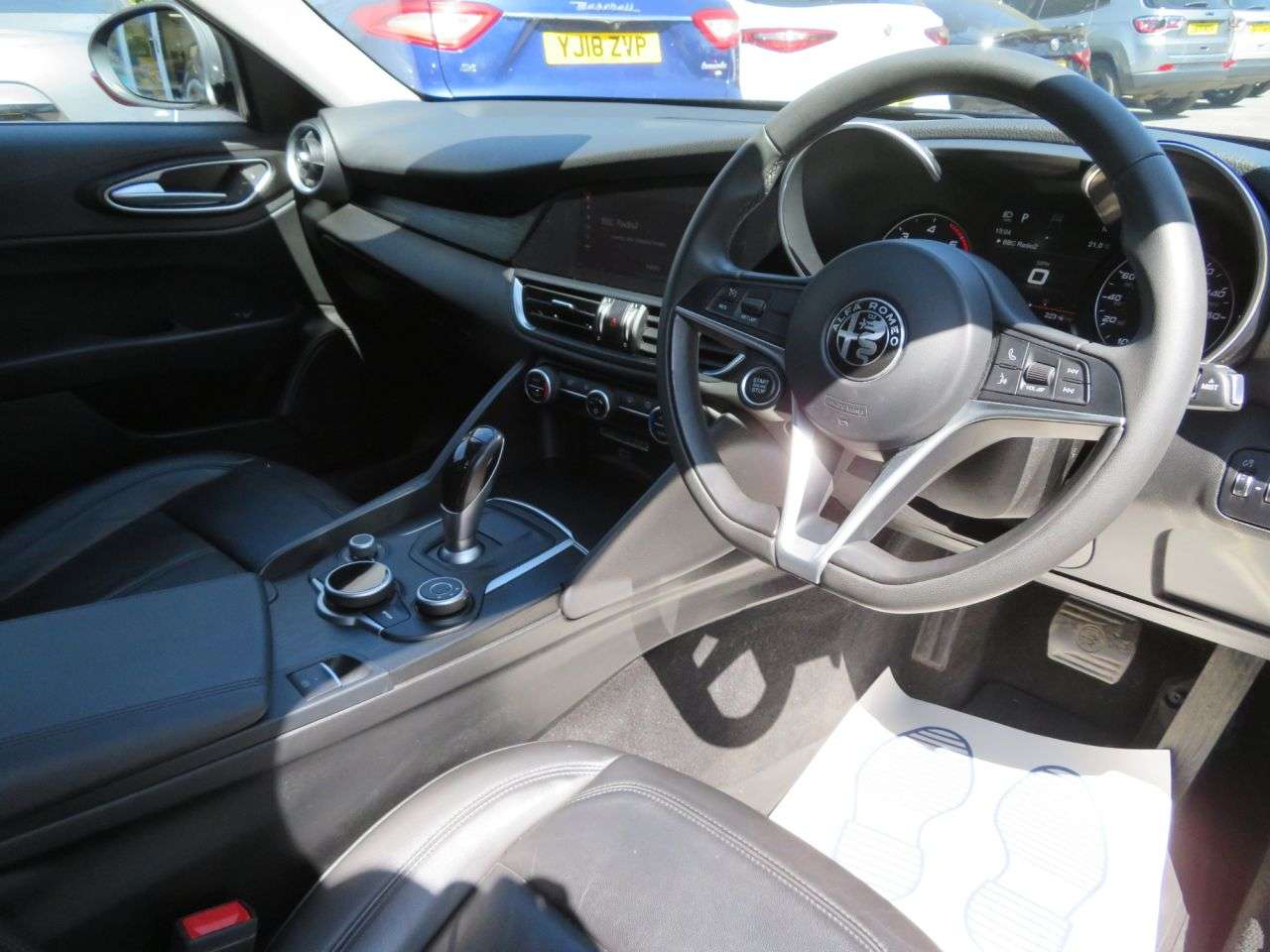 2017 ALFA ROMEO GIULIA 2017 ALFA ROMEO GIULIA