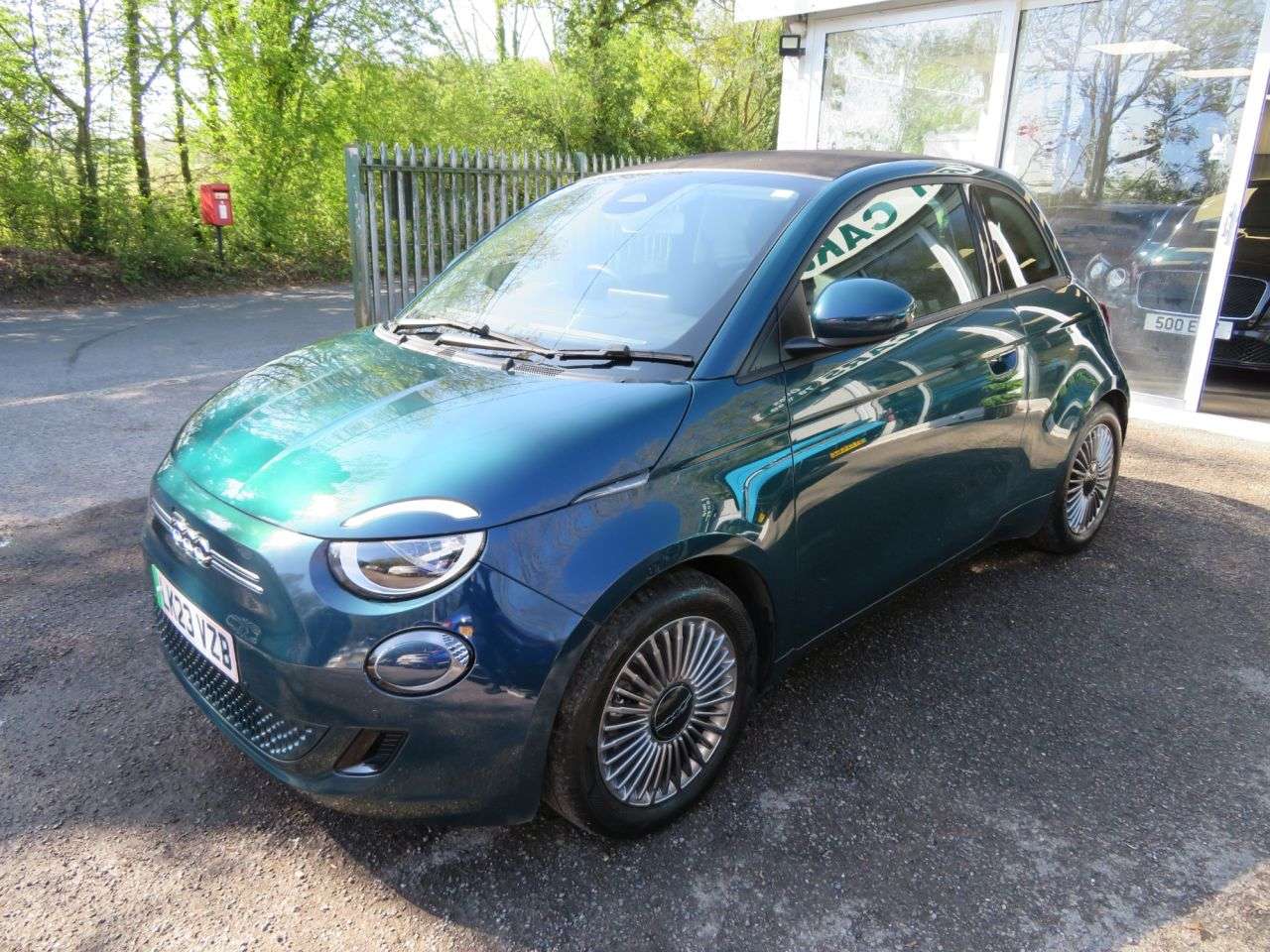 2023 FIAT 500E C 2023 FIAT 500E C