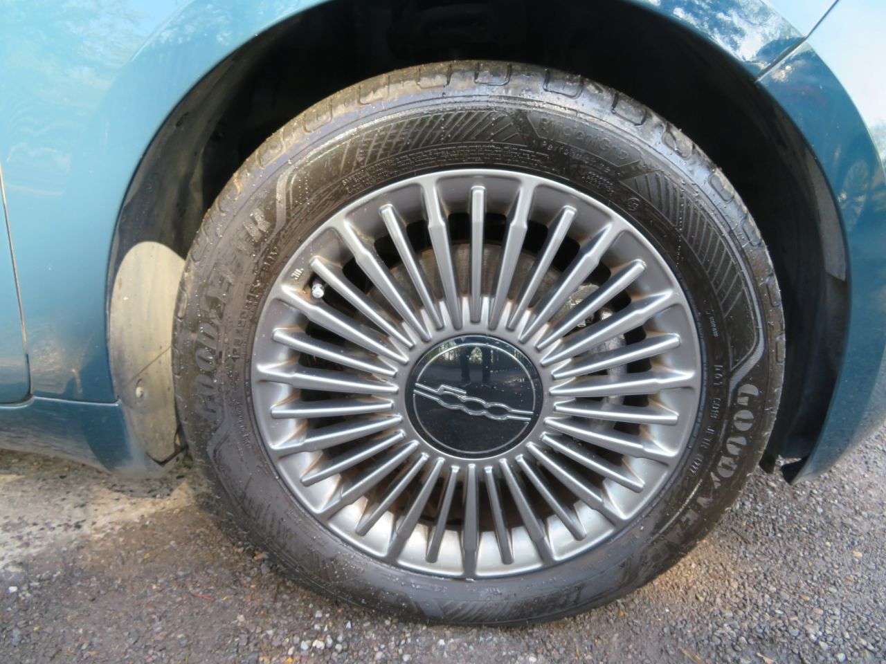 2023 FIAT 500E C 2023 FIAT 500E C