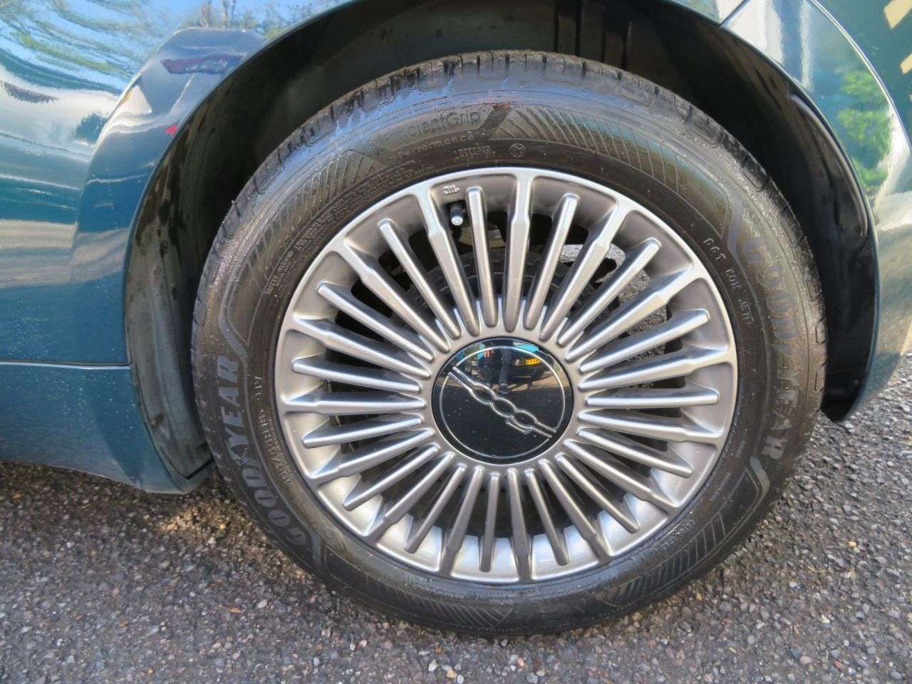 2023 FIAT 500E C 2023 FIAT 500E C