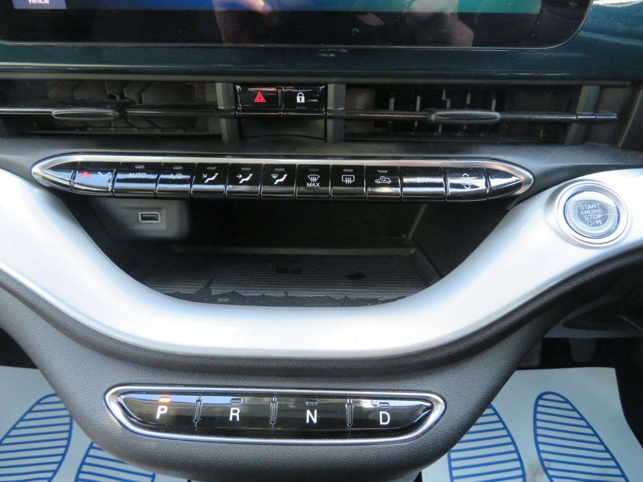 2023 FIAT 500E C 2023 FIAT 500E C