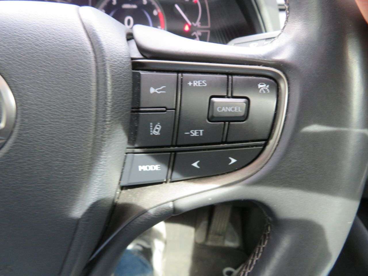 2022 LEXUS UX 2022 LEXUS UX