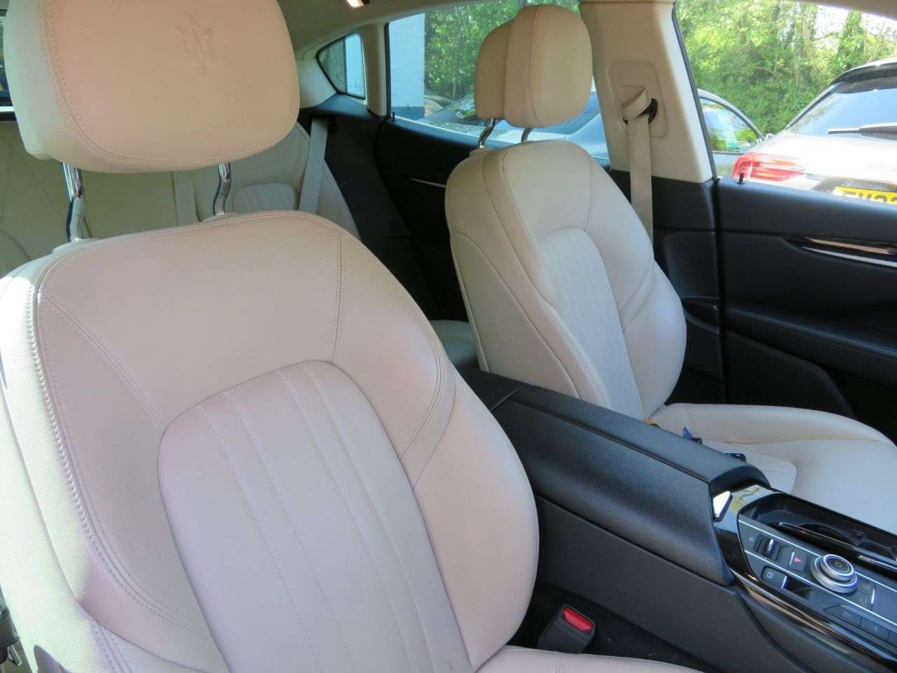 2018 MASERATI LEVANTE 2018 MASERATI LEVANTE
