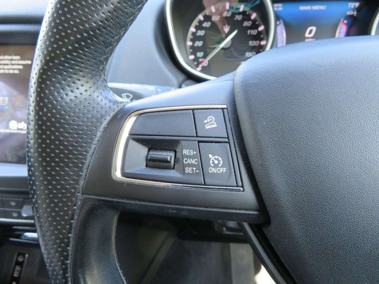 2018 MASERATI LEVANTE 2018 MASERATI LEVANTE
