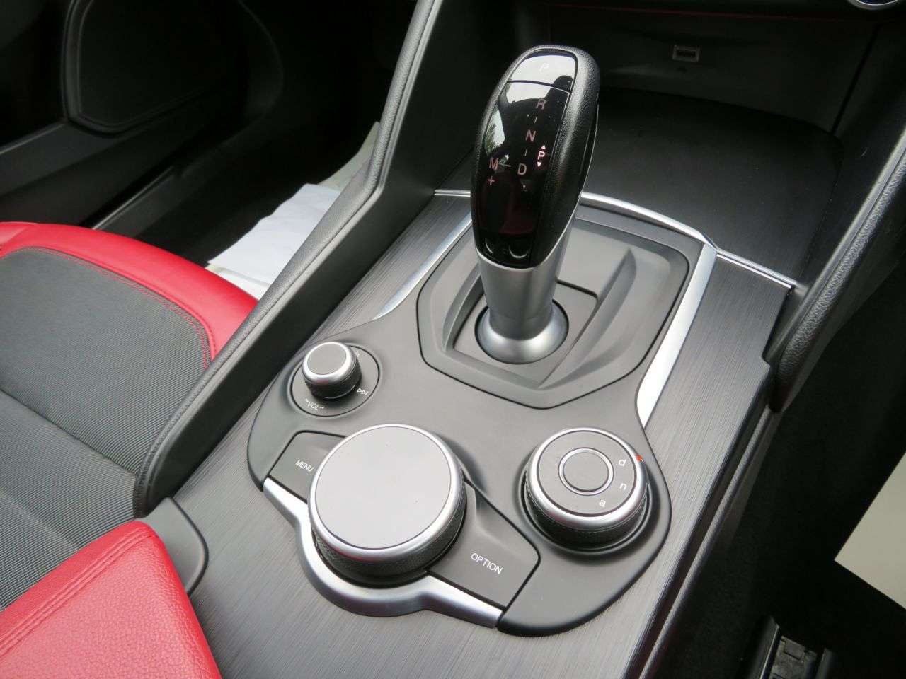 2017 ALFA ROMEO GIULIA 2017 ALFA ROMEO GIULIA