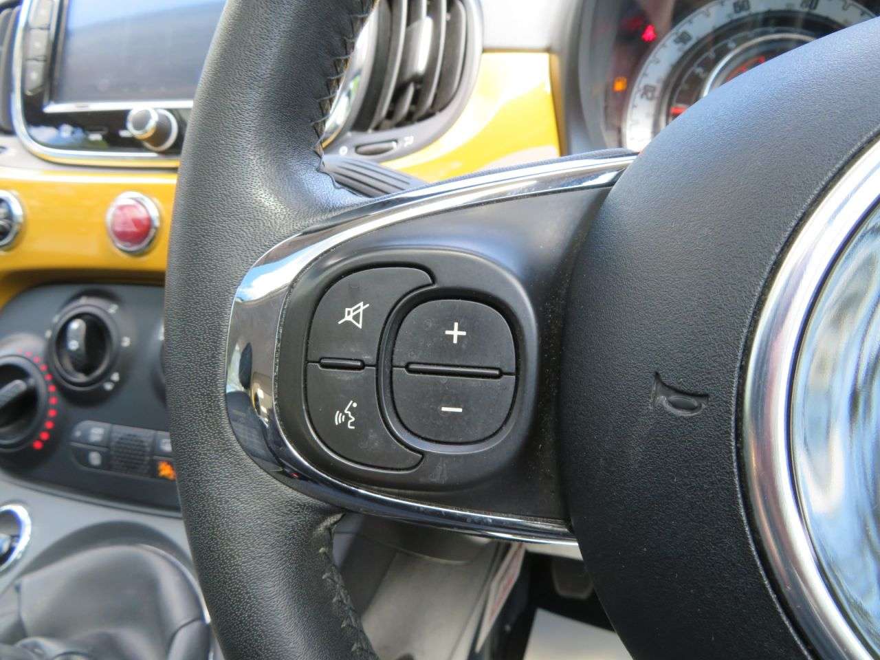 2016 FIAT 500 2016 FIAT 500
