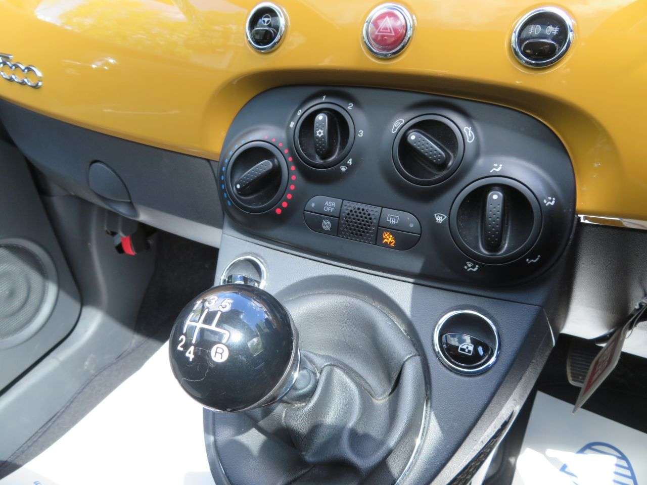 2016 FIAT 500 2016 FIAT 500