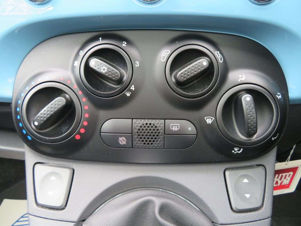2013 FIAT 500 2013 FIAT 500