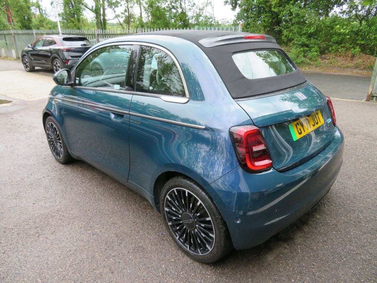 2021 FIAT 500E C 2021 FIAT 500E C
