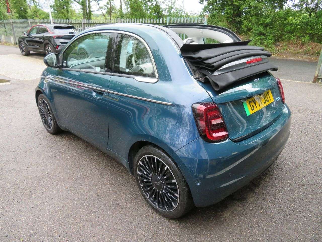 2021 FIAT 500E C 2021 FIAT 500E C