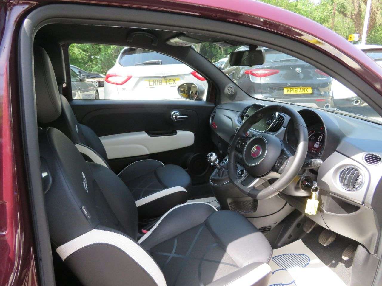 2017 FIAT 500 2017 FIAT 500