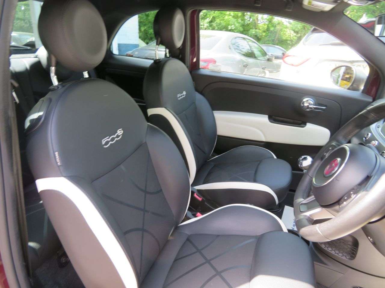 2017 FIAT 500 2017 FIAT 500