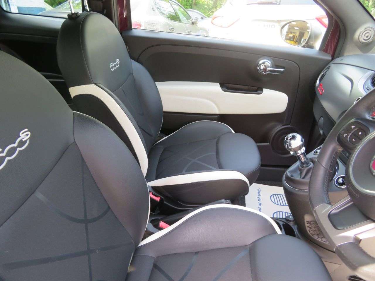 2017 FIAT 500 2017 FIAT 500