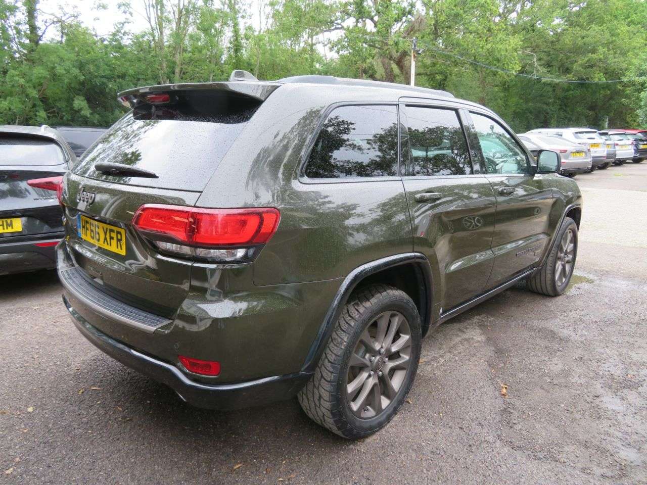A 2016 JEEP GRAND CHEROKEE 3.0L CRD 75TH ANNIVERSARY 5d AUTOMATIC 247 BHP FOUR WHEEL DRIVE A 2016 JEEP GRAND CHEROKEE 3.0L CRD 75TH ANNIVERSARY 5d AUTOMATIC 247 BHP FOUR WHEEL DRIVE