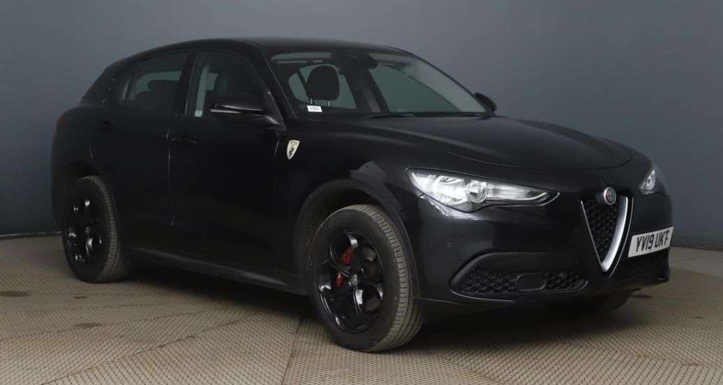 A 2019 ALFA ROMEO STELVIO 2.0T Super SUV 5dr Petrol Automatic Q4 All Wheel Drive Euro 6 (s/s) (200 ps A 2019 ALFA ROMEO STELVIO 2.0T Super SUV 5dr Petrol Automatic Q4 All Wheel Drive Euro 6 (s/s) (200 ps