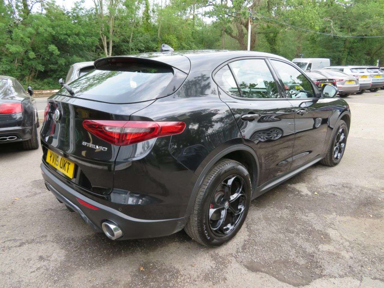 A 2019 ALFA ROMEO STELVIO 2.0T Super SUV 5dr Petrol Automatic Q4 All Wheel Drive Euro 6 (s/s) (200 ps A 2019 ALFA ROMEO STELVIO 2.0T Super SUV 5dr Petrol Automatic Q4 All Wheel Drive Euro 6 (s/s) (200 ps