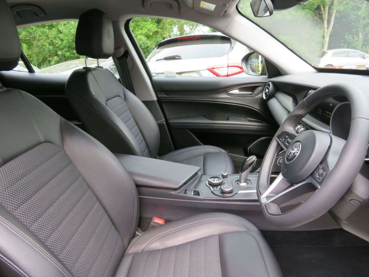 2019 ALFA ROMEO STELVIO 2019 ALFA ROMEO STELVIO