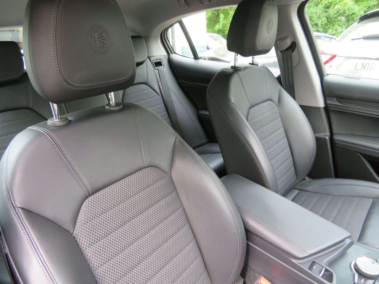 2019 ALFA ROMEO STELVIO 2019 ALFA ROMEO STELVIO