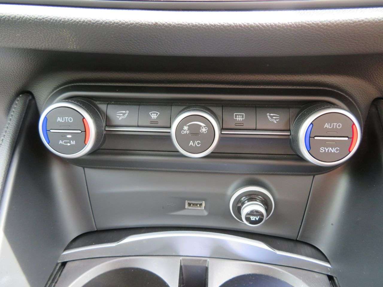 2019 ALFA ROMEO STELVIO 2019 ALFA ROMEO STELVIO