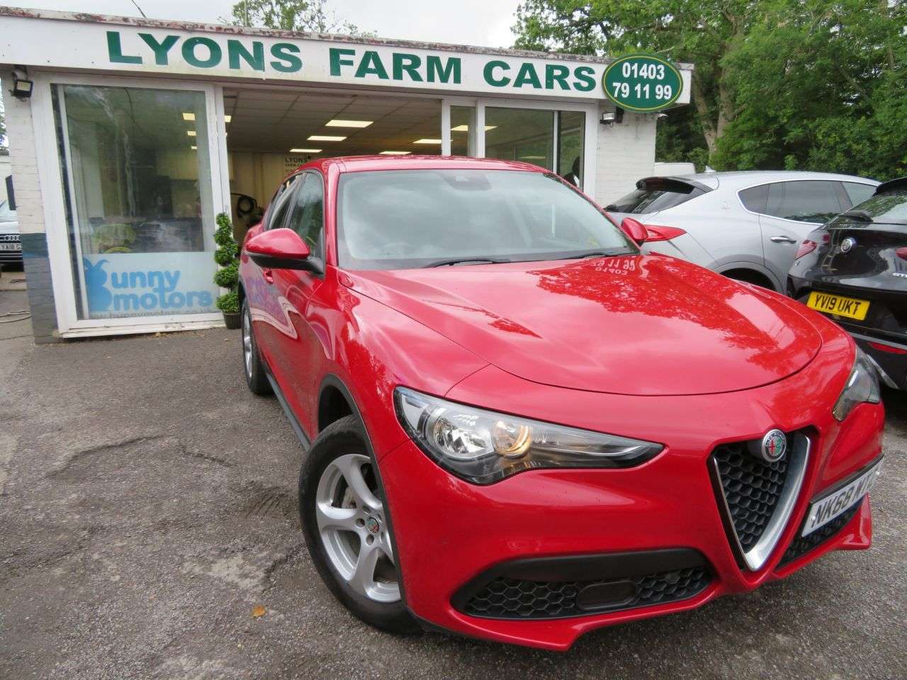 A 2018 ALFA ROMEO STELVIO 2.0T Super SUV 5dr Petrol Automatic Q4 All Wheel Drive Euro 6 (s/s) (200 ps A 2018 ALFA ROMEO STELVIO 2.0T Super SUV 5dr Petrol Automatic Q4 All Wheel Drive Euro 6 (s/s) (200 ps