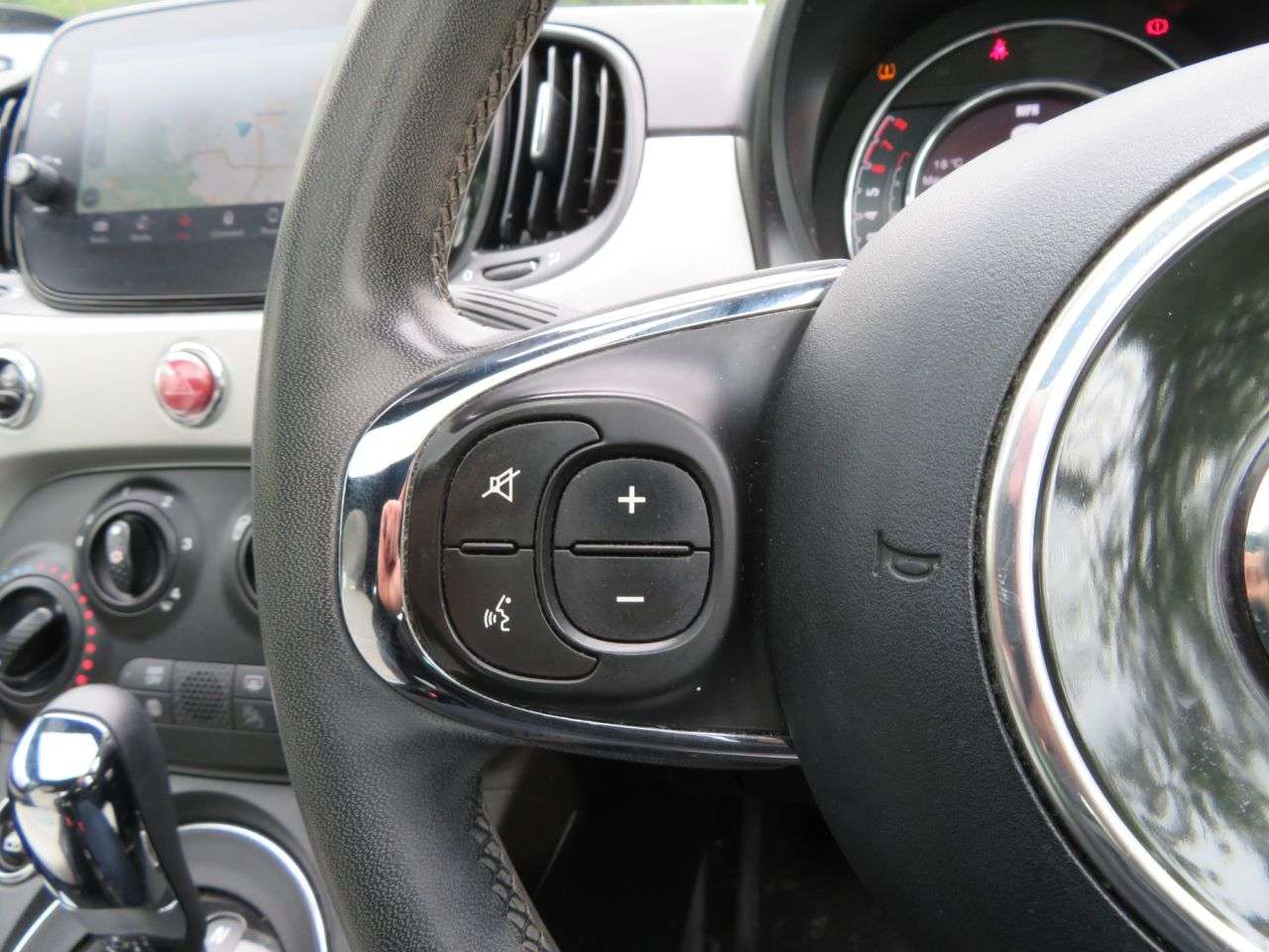 2019 FIAT 500 2019 FIAT 500