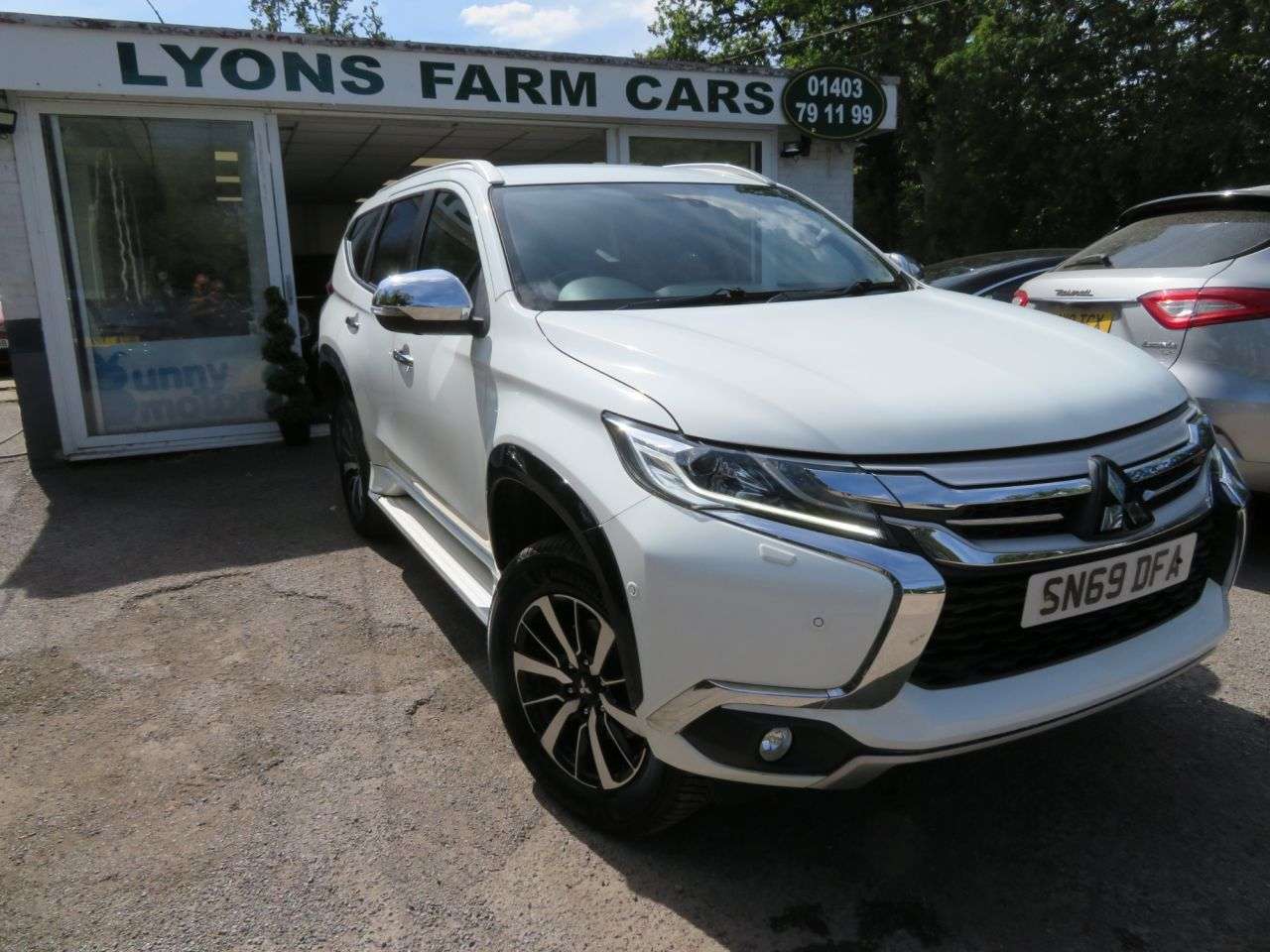 A 2019 MITSUBISHI SHOGUN SPORT 2.4D 4 SUV 5dr Diesel Automatic 4 Wheel Drive Euro 6 (181 ps) 7 Seater PRIV A 2019 MITSUBISHI SHOGUN SPORT 2.4D 4 SUV 5dr Diesel Automatic 4 Wheel Drive Euro 6 (181 ps) 7 Seater PRIV