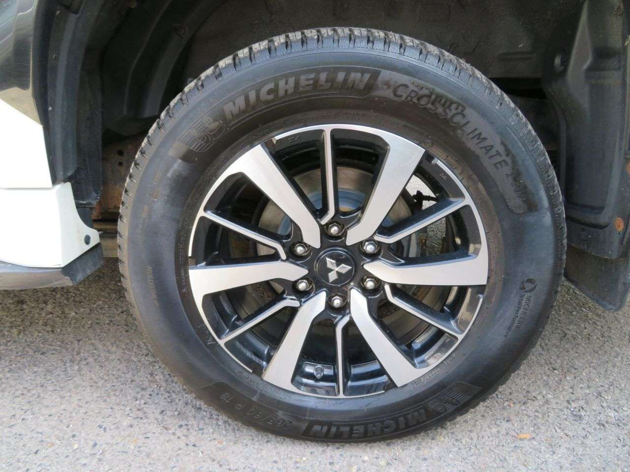 2019 MITSUBISHI SHOGUN SPORT 2019 MITSUBISHI SHOGUN SPORT