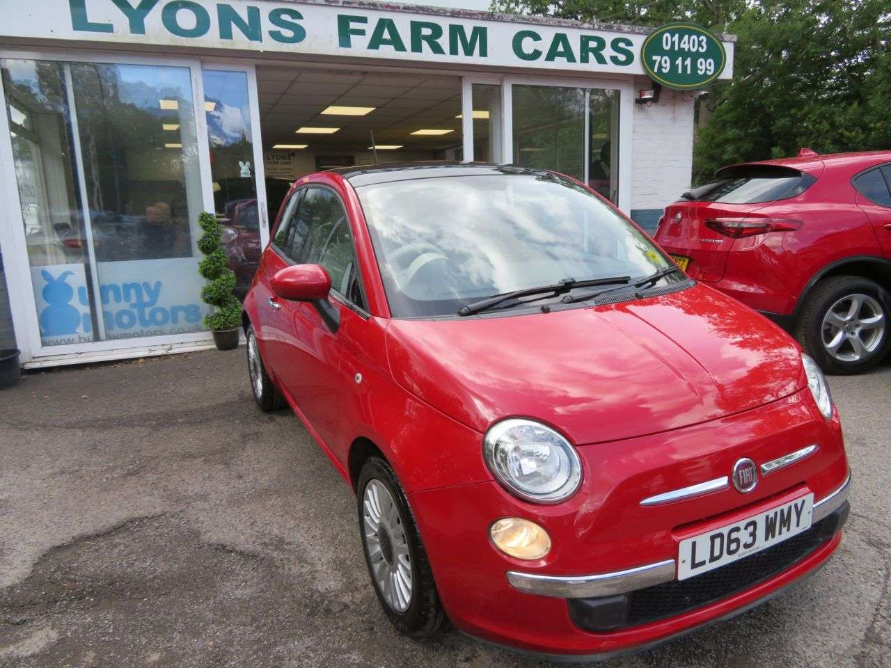 A 2013 FIAT 500 1.2 Lounge Hatchback 3dr Petrol Manual Euro 6 (s/s) (69 bhp) A 2013 FIAT 500 1.2 Lounge Hatchback 3dr Petrol Manual Euro 6 (s/s) (69 bhp)