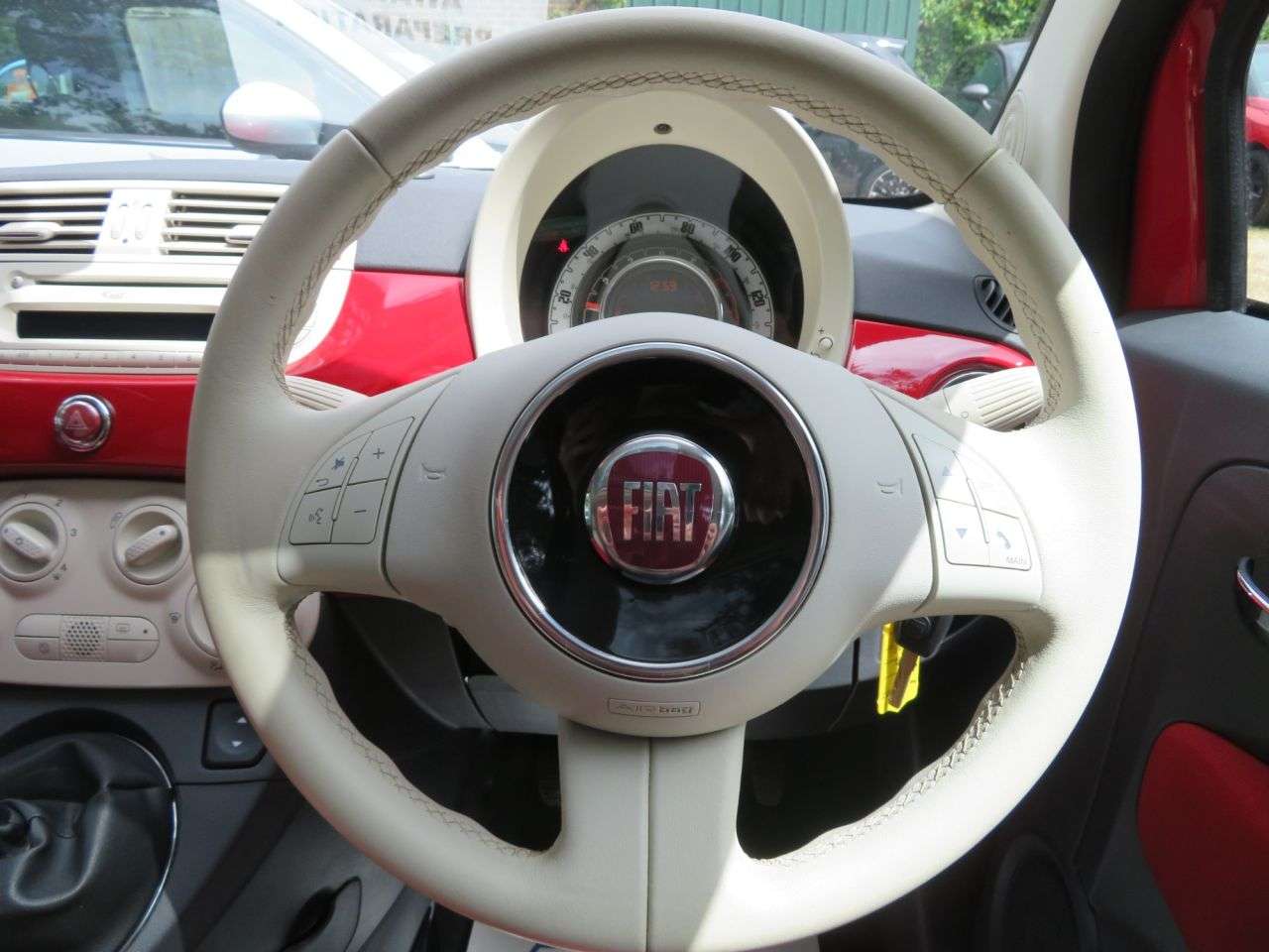 2013 FIAT 500 2013 FIAT 500