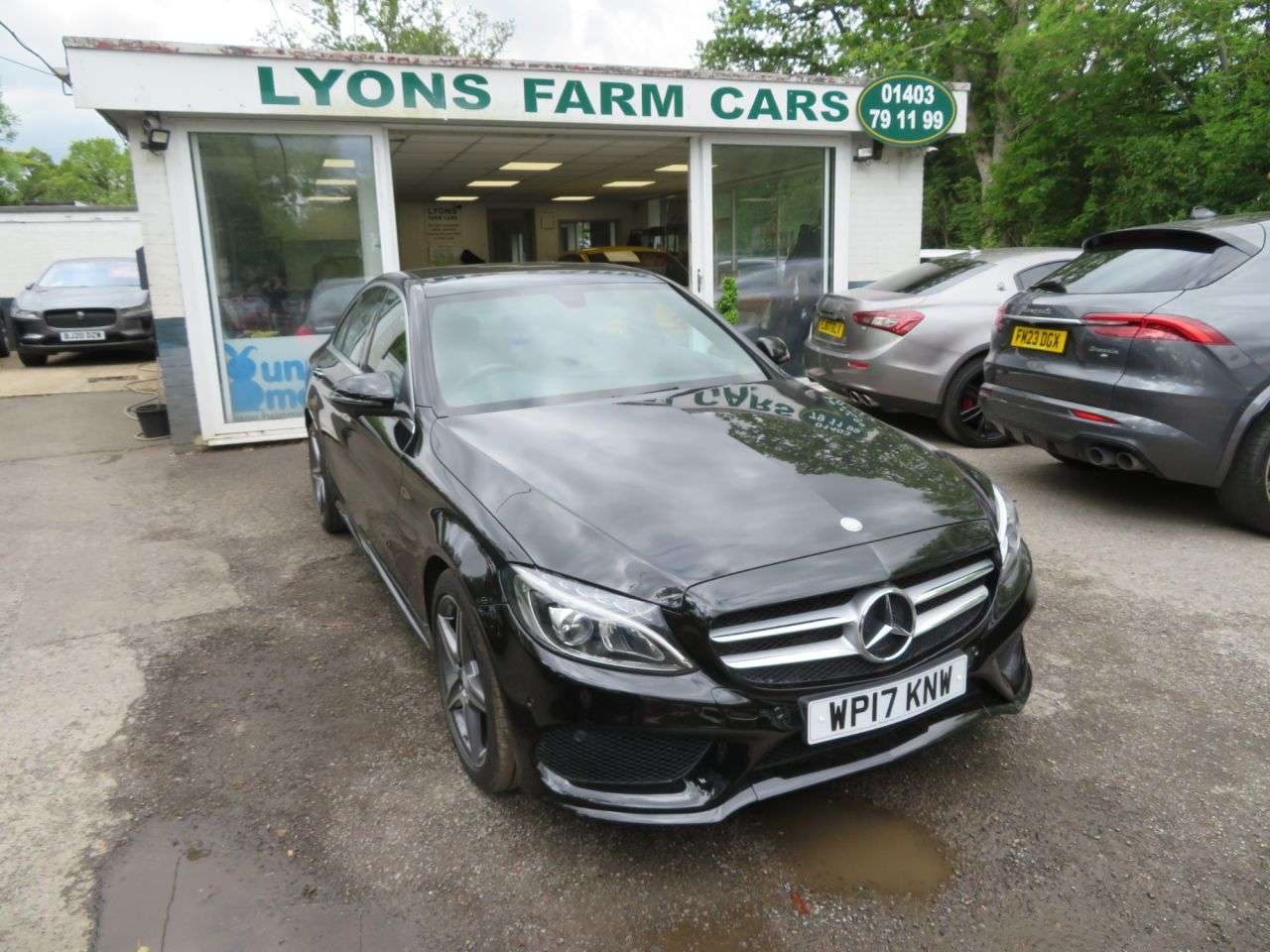 A 2017 MERCEDES-BENZ C-CLASS 2.1 C220d AMG Line (Premium) Saloon 4dr Diesel G-Tronic+ 4MATIC Euro 6 (s/s A 2017 MERCEDES-BENZ C-CLASS 2.1 C220d AMG Line (Premium) Saloon 4dr Diesel G-Tronic+ 4MATIC Euro 6 (s/s