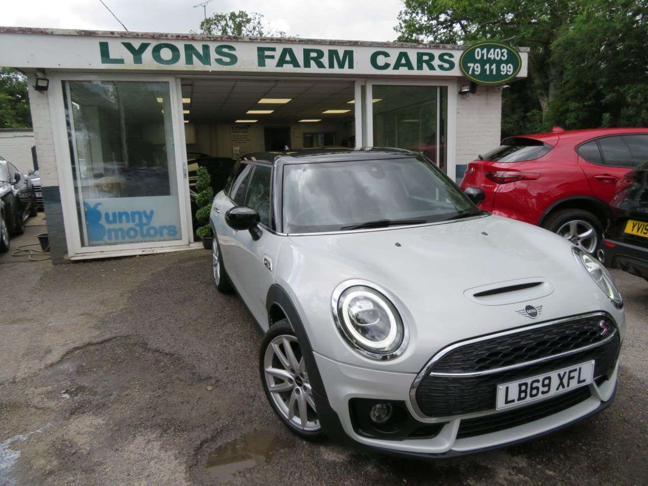 A 2019 MINI CLUBMAN 2.0 Cooper S Sport Estate 6dr Petrol Steptronic Euro 6 (s/s) (192 ps) HEATE A 2019 MINI CLUBMAN 2.0 Cooper S Sport Estate 6dr Petrol Steptronic Euro 6 (s/s) (192 ps) HEATE