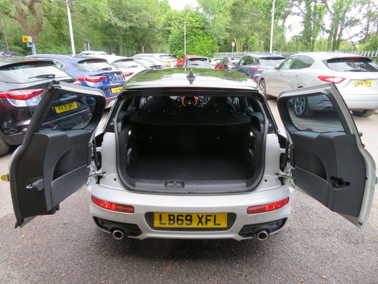 2019 MINI CLUBMAN 2019 MINI CLUBMAN