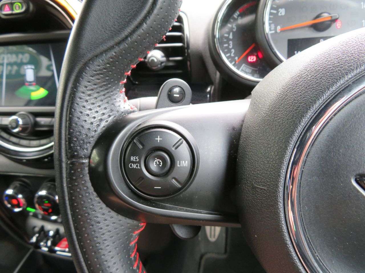 2019 MINI CLUBMAN 2019 MINI CLUBMAN