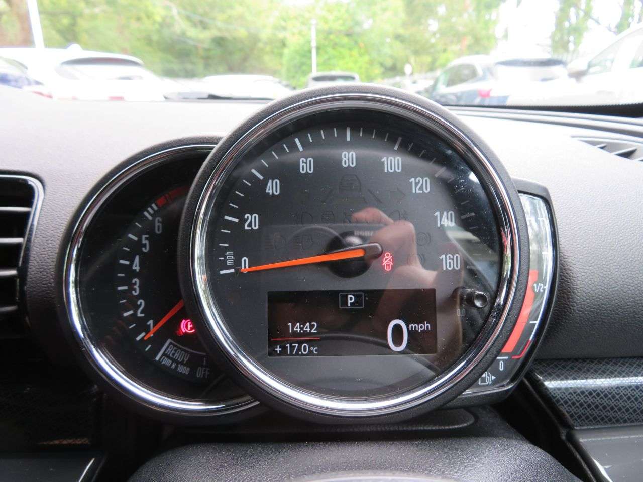 2019 MINI CLUBMAN 2019 MINI CLUBMAN