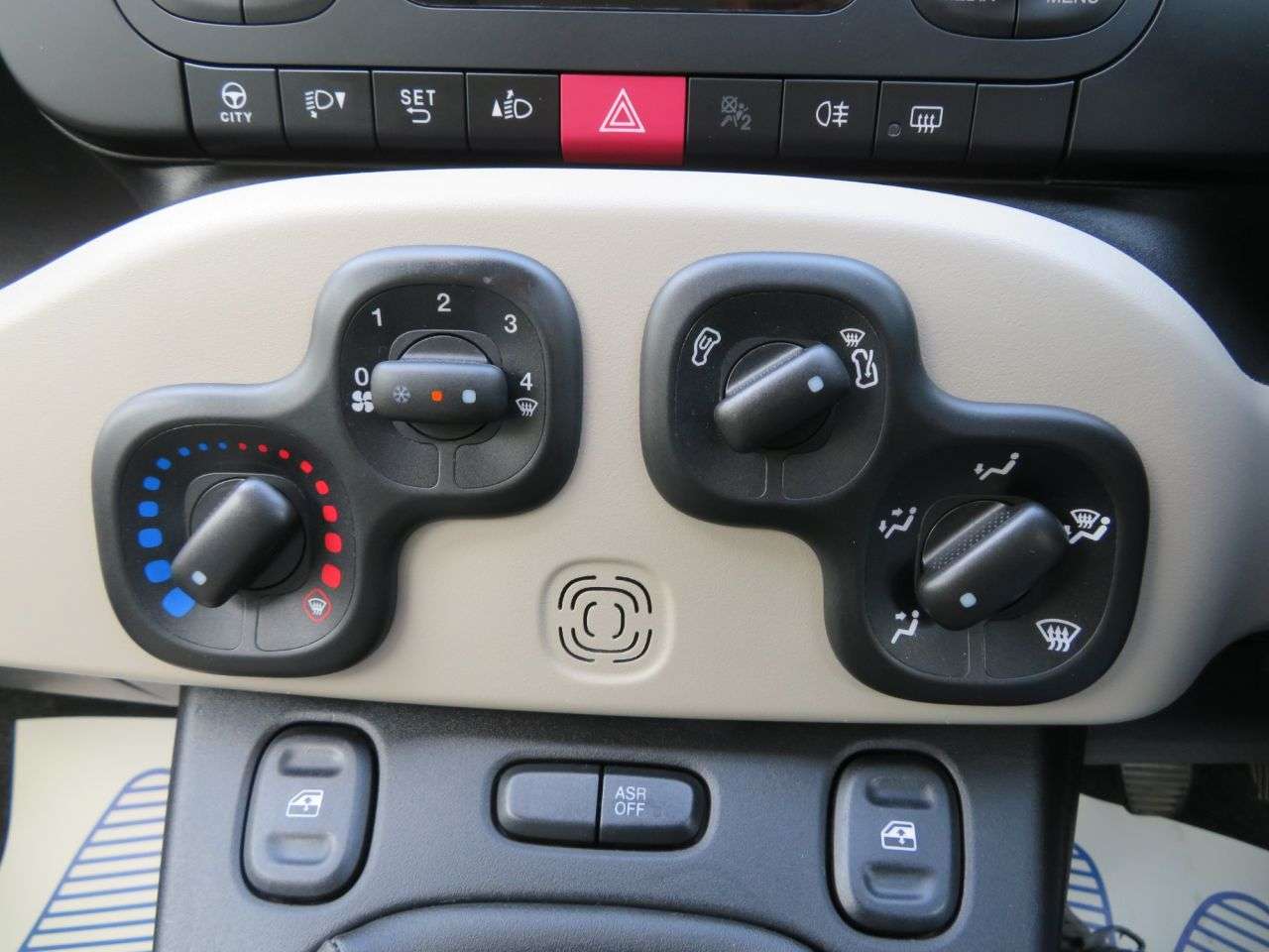 2015 FIAT PANDA 2015 FIAT PANDA