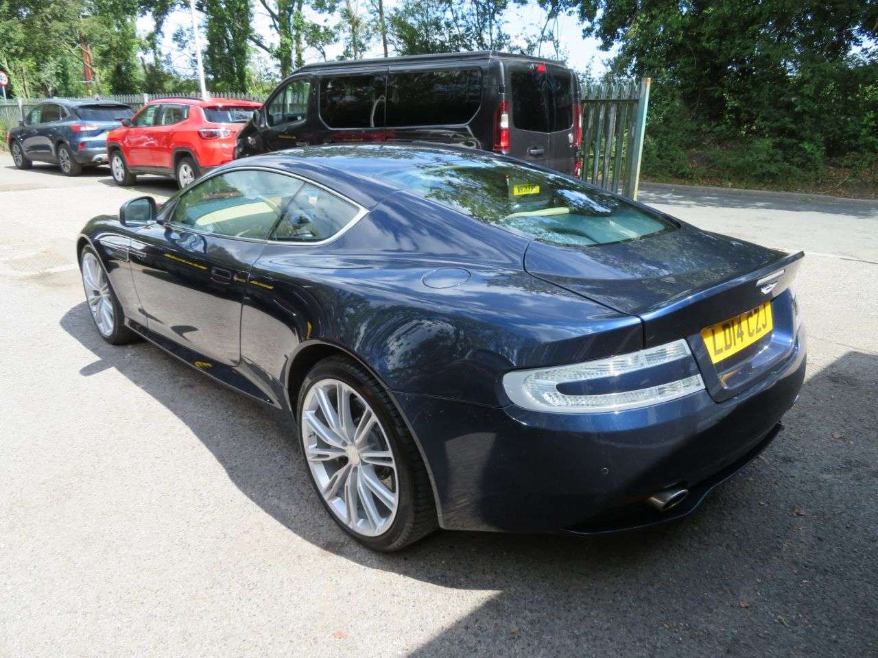 2014 ASTON MARTIN DB9 2014 ASTON MARTIN DB9
