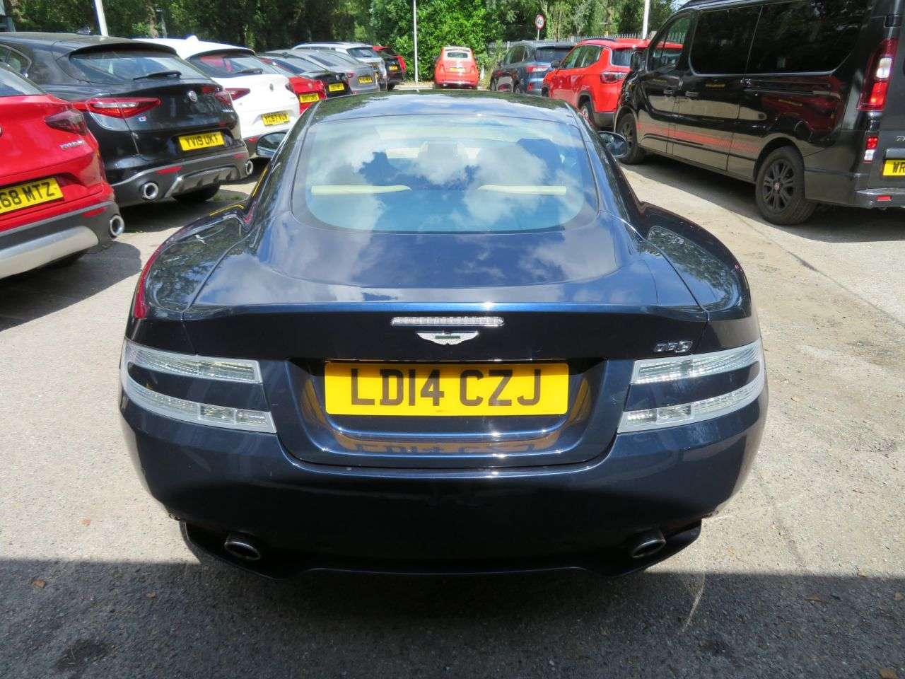 2014 ASTON MARTIN DB9 2014 ASTON MARTIN DB9