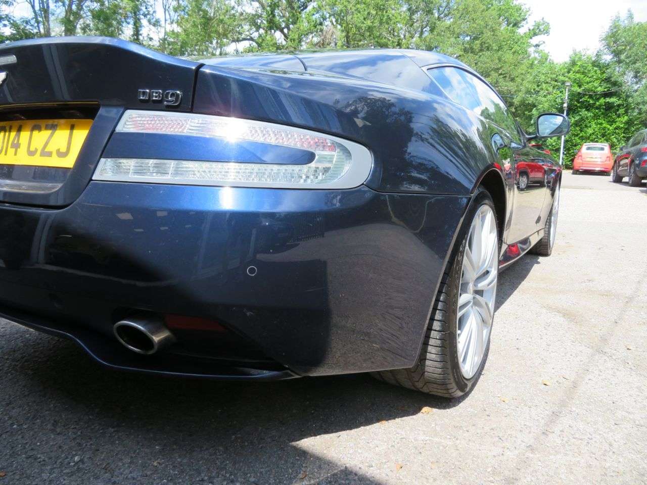 2014 ASTON MARTIN DB9 2014 ASTON MARTIN DB9