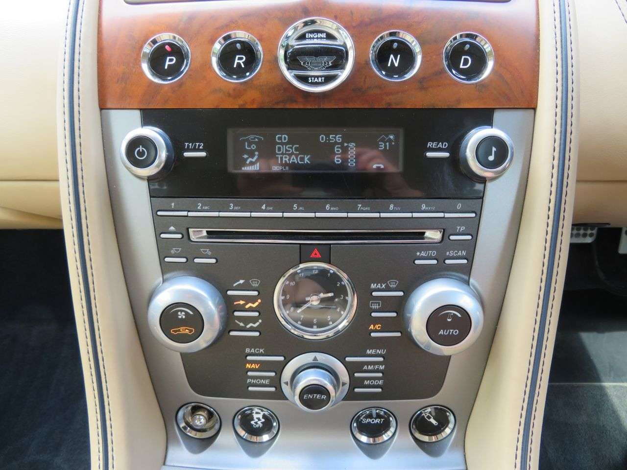 2014 ASTON MARTIN DB9 2014 ASTON MARTIN DB9
