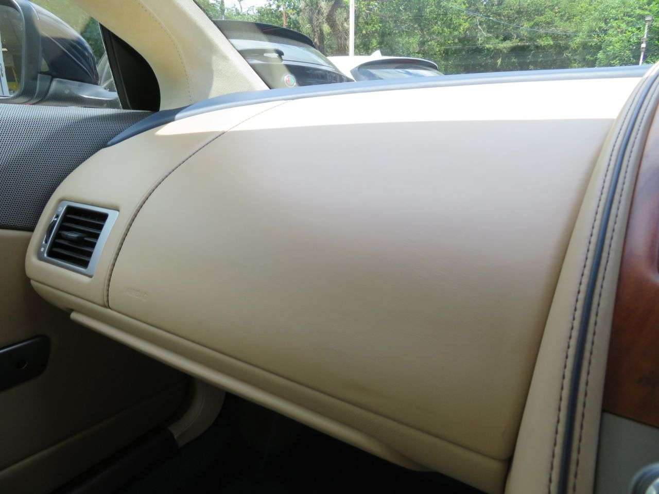 2014 ASTON MARTIN DB9 2014 ASTON MARTIN DB9