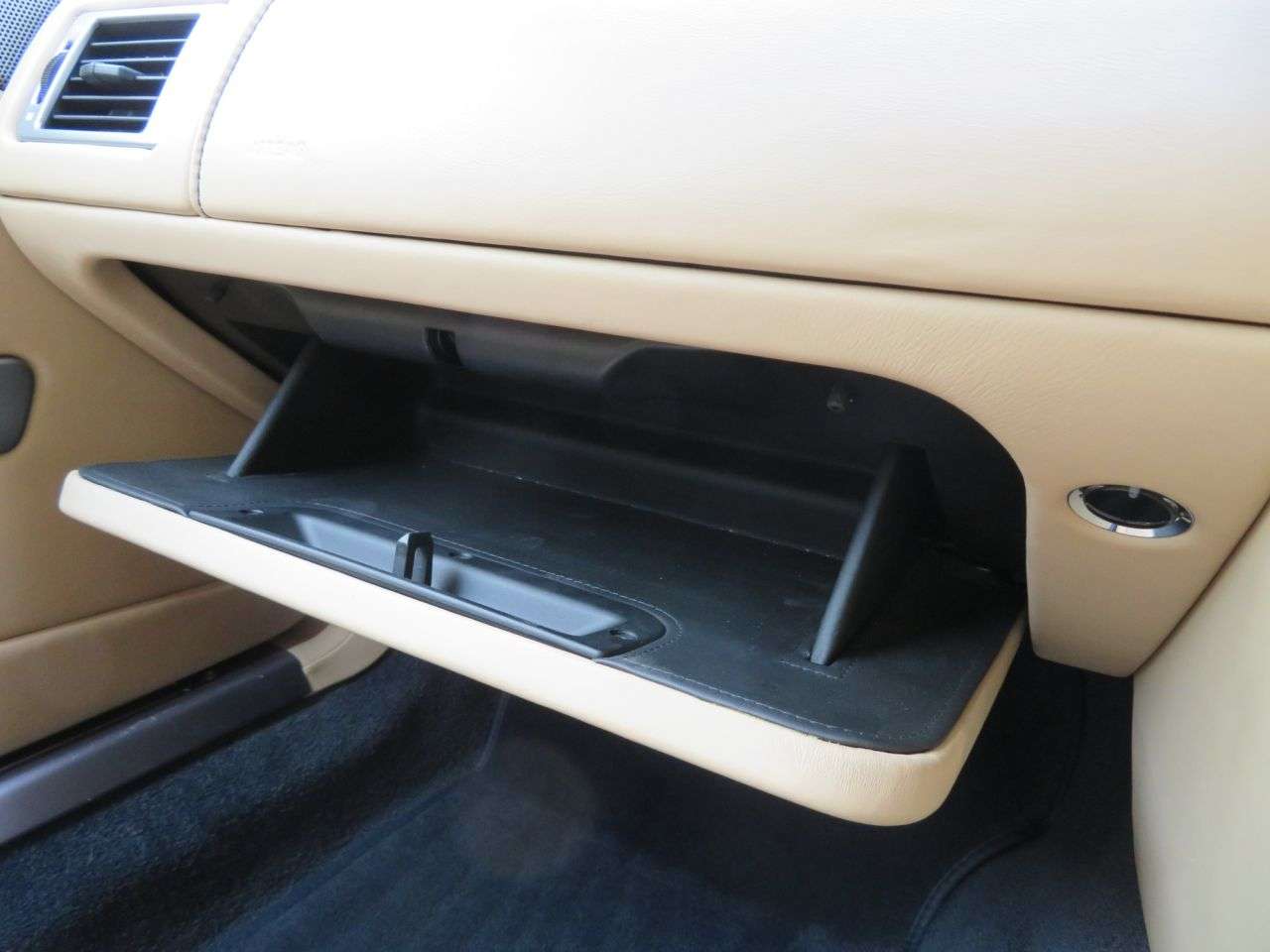 2014 ASTON MARTIN DB9 2014 ASTON MARTIN DB9