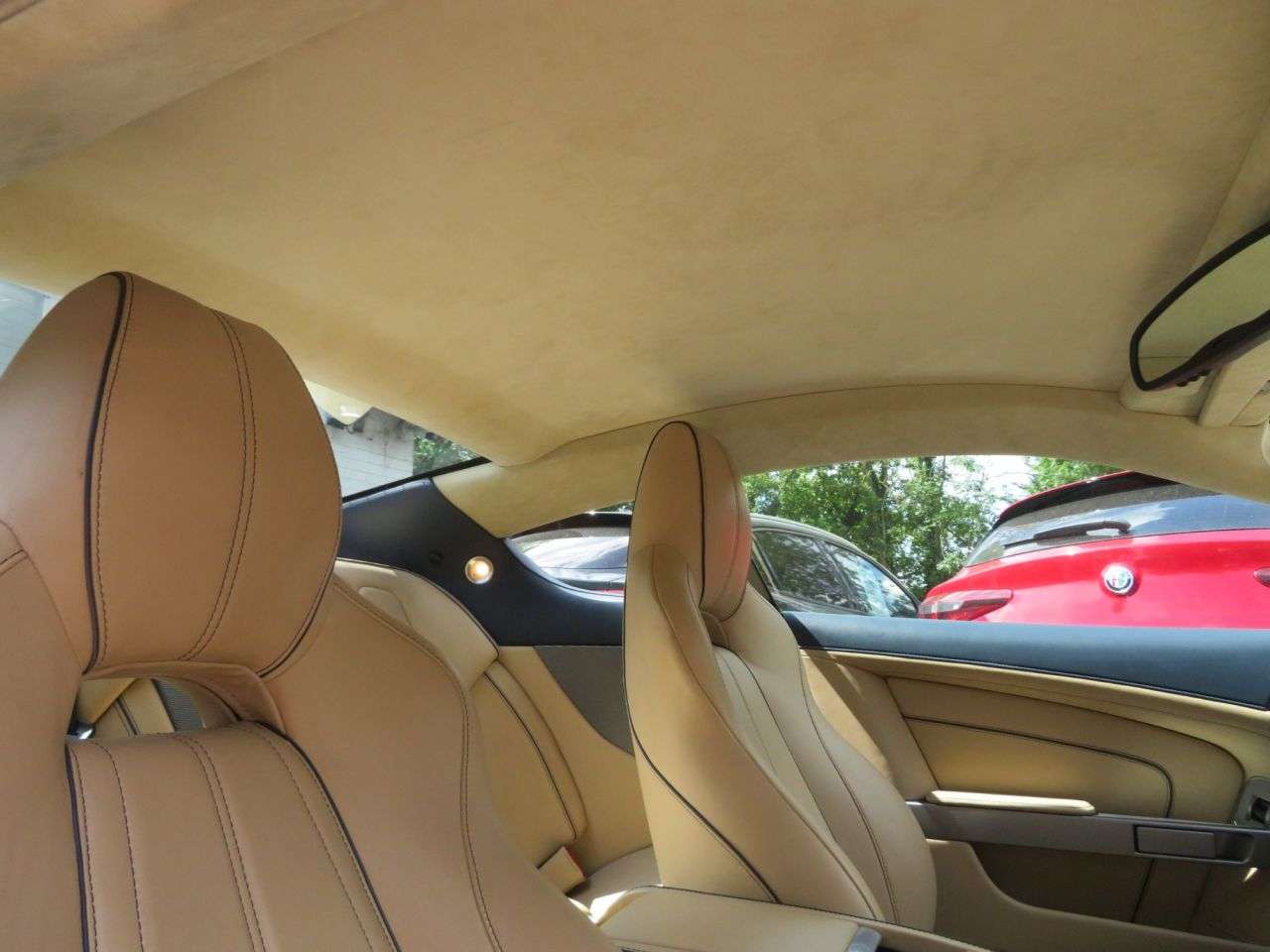 2014 ASTON MARTIN DB9 2014 ASTON MARTIN DB9