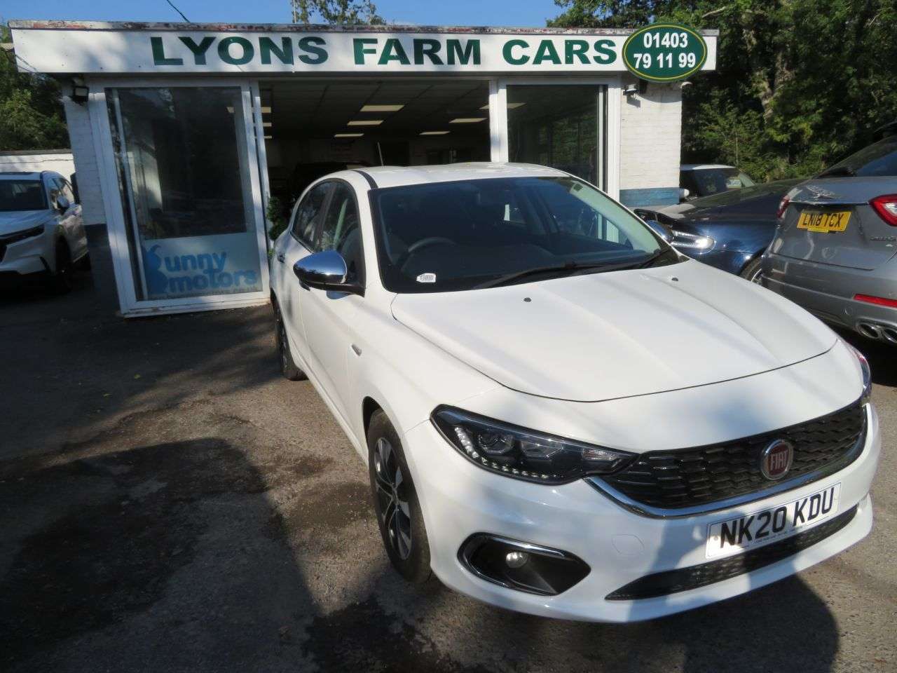 A 2020 FIAT TIPO 1.4 MPI Mirror Hatchback 5dr Petrol Manual Euro 6 (s/s) (95 ps) A 2020 FIAT TIPO 1.4 MPI Mirror Hatchback 5dr Petrol Manual Euro 6 (s/s) (95 ps)