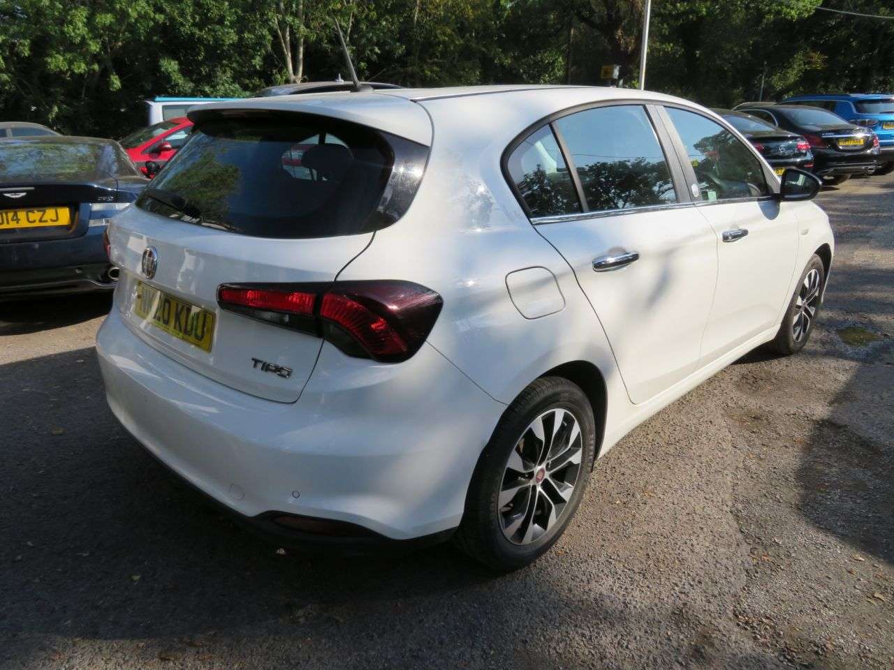 A 2020 FIAT TIPO 1.4 MPI Mirror Hatchback 5dr Petrol Manual Euro 6 (s/s) (95 ps) A 2020 FIAT TIPO 1.4 MPI Mirror Hatchback 5dr Petrol Manual Euro 6 (s/s) (95 ps)