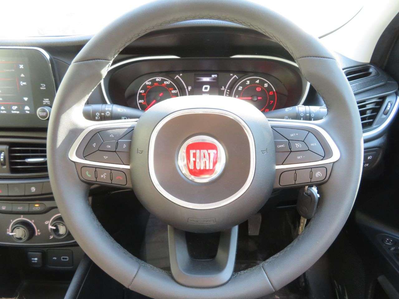 2020 FIAT TIPO 2020 FIAT TIPO
