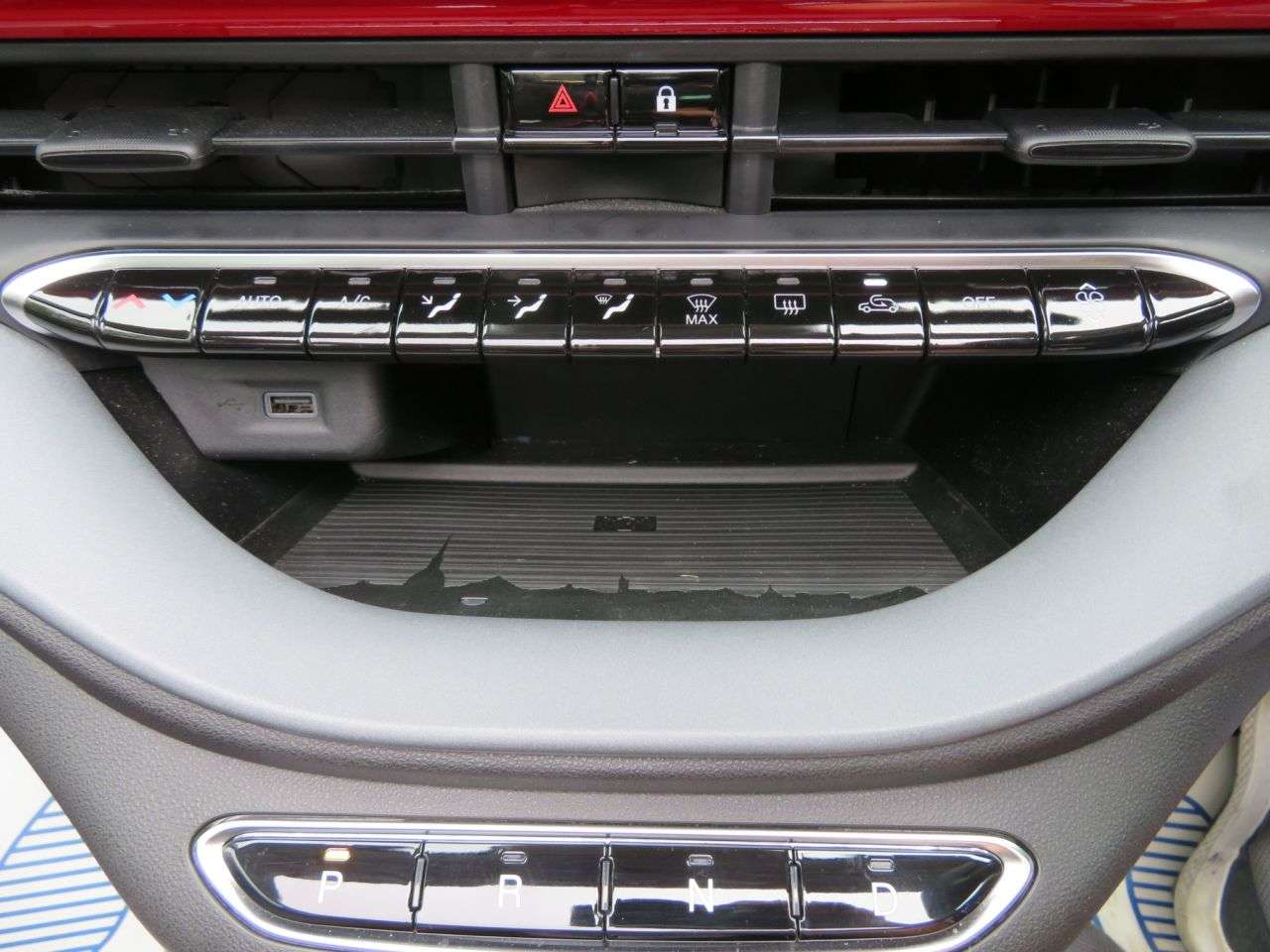 A 2023 FIAT 500E C 42kWh RED Convertible 2dr Electric Automatic (118 ps) WIRELESS APPLE CARPLA A 2023 FIAT 500E C 42kWh RED Convertible 2dr Electric Automatic (118 ps) WIRELESS APPLE CARPLA
